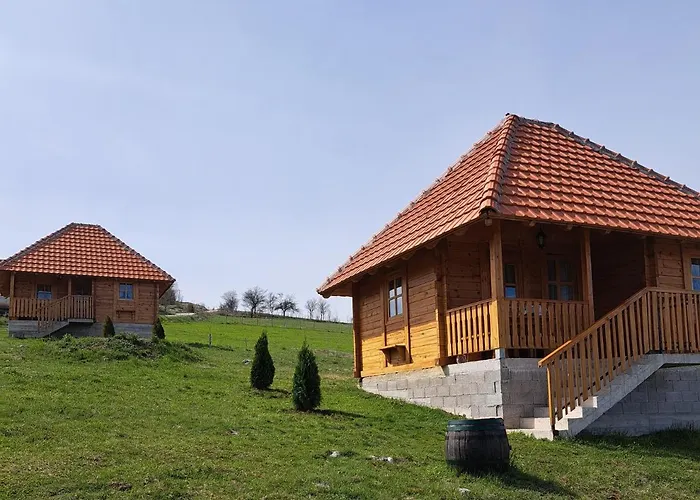 Etno Domacinstvo Uvacki Konaci
